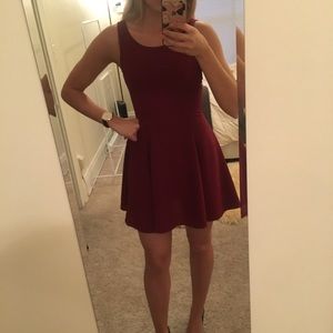Maroon short skater dress